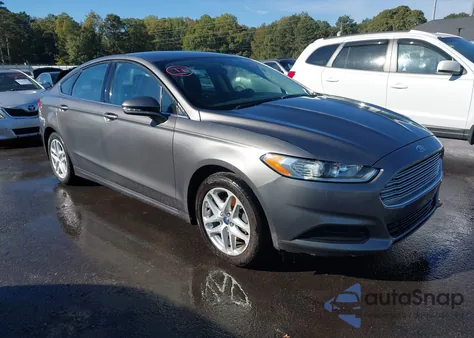 2014 Ford Fusion Se z USA, uszkodzony, nr VIN 1FA6P0HD4E5360689